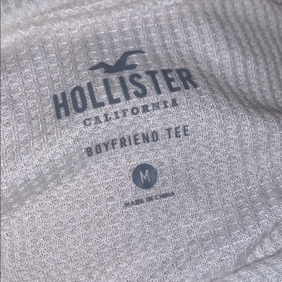 Hollister Boyfriend Tee - Picture 2 of 2